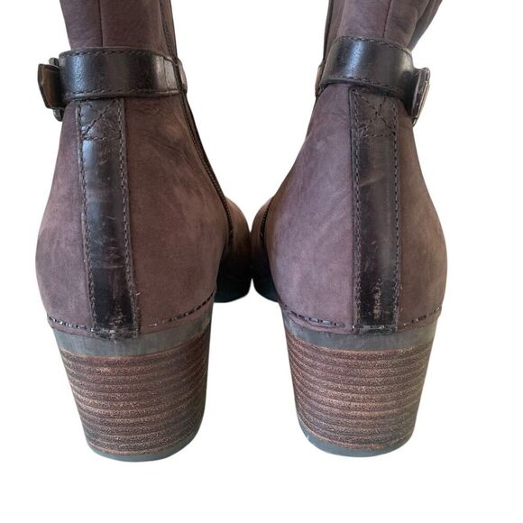 Dansko Hartley Zip Ankle Boot EUR 40 Womens Size 9-9.5 Chocolate Nubuck Leather - Picture 4 of 10